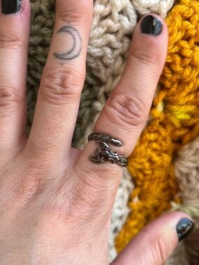 Black Silver Adjustable Wrap Ring